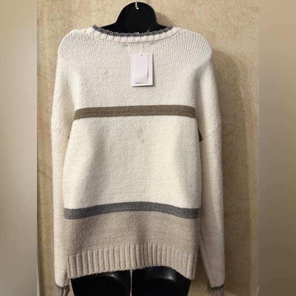 Magaschoni Women's Striped Sweater - Picture 3 of 10